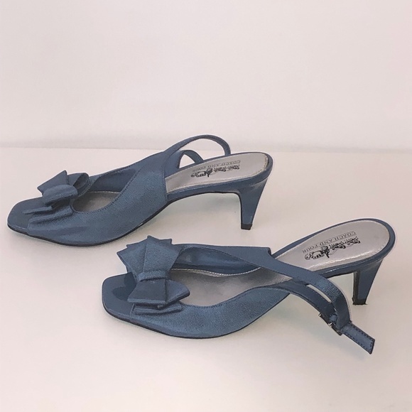 COACH and Four Blue Peep Toe Heels Pumps Shoes ((size 6)) - Picture 3 of 8